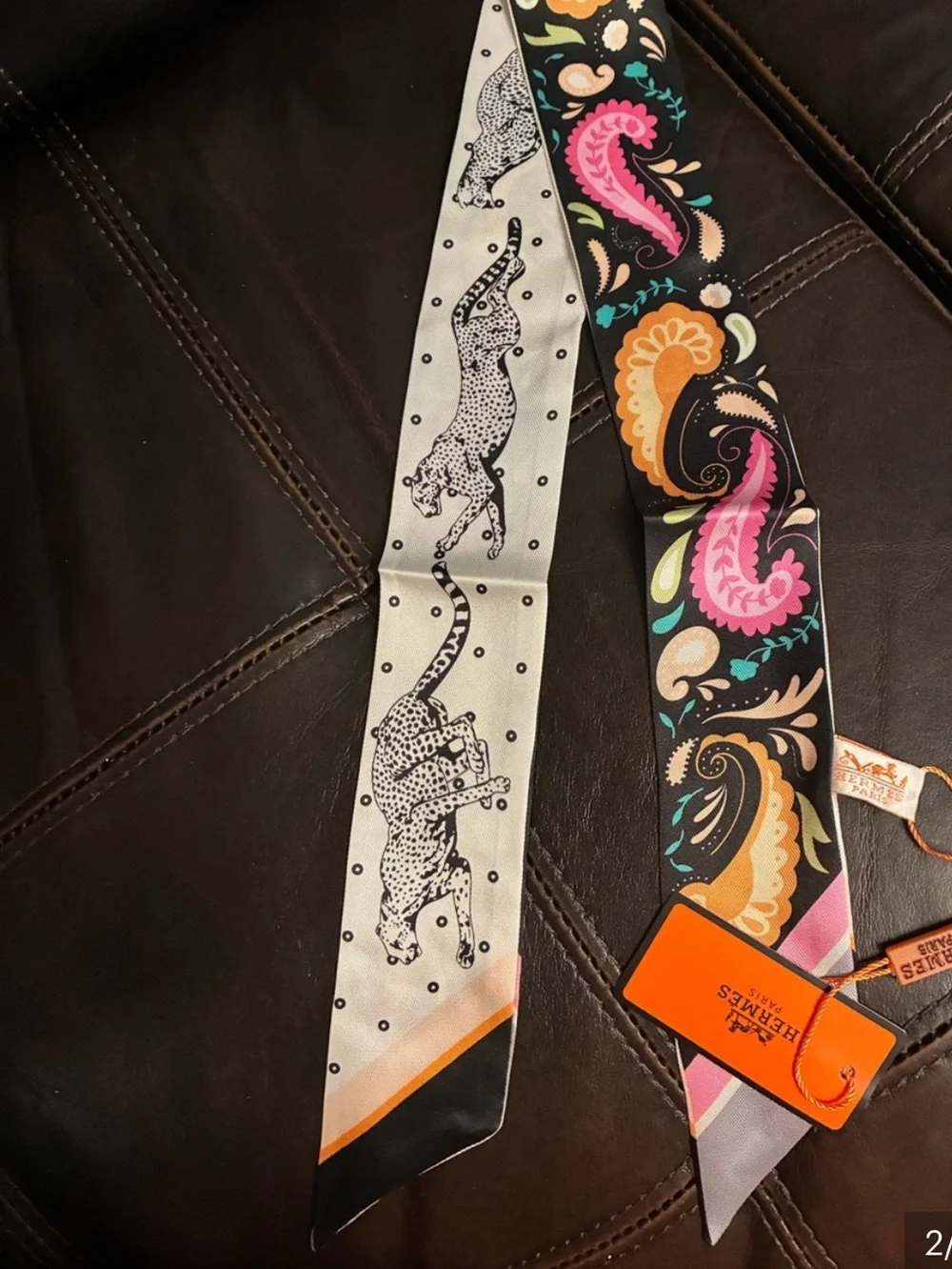 Hermes. Guepards Black Pink Slim Twilly Scarf